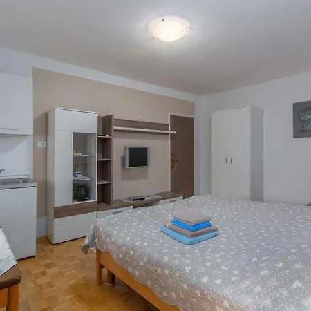 Studio In - Istrien 44044 Apartment Porec